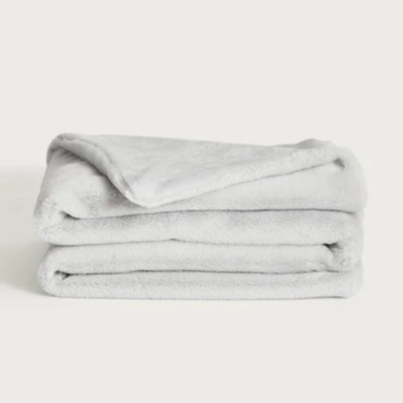 UnHide Small Charcoal Blanket NWT - Picture 3 of 9